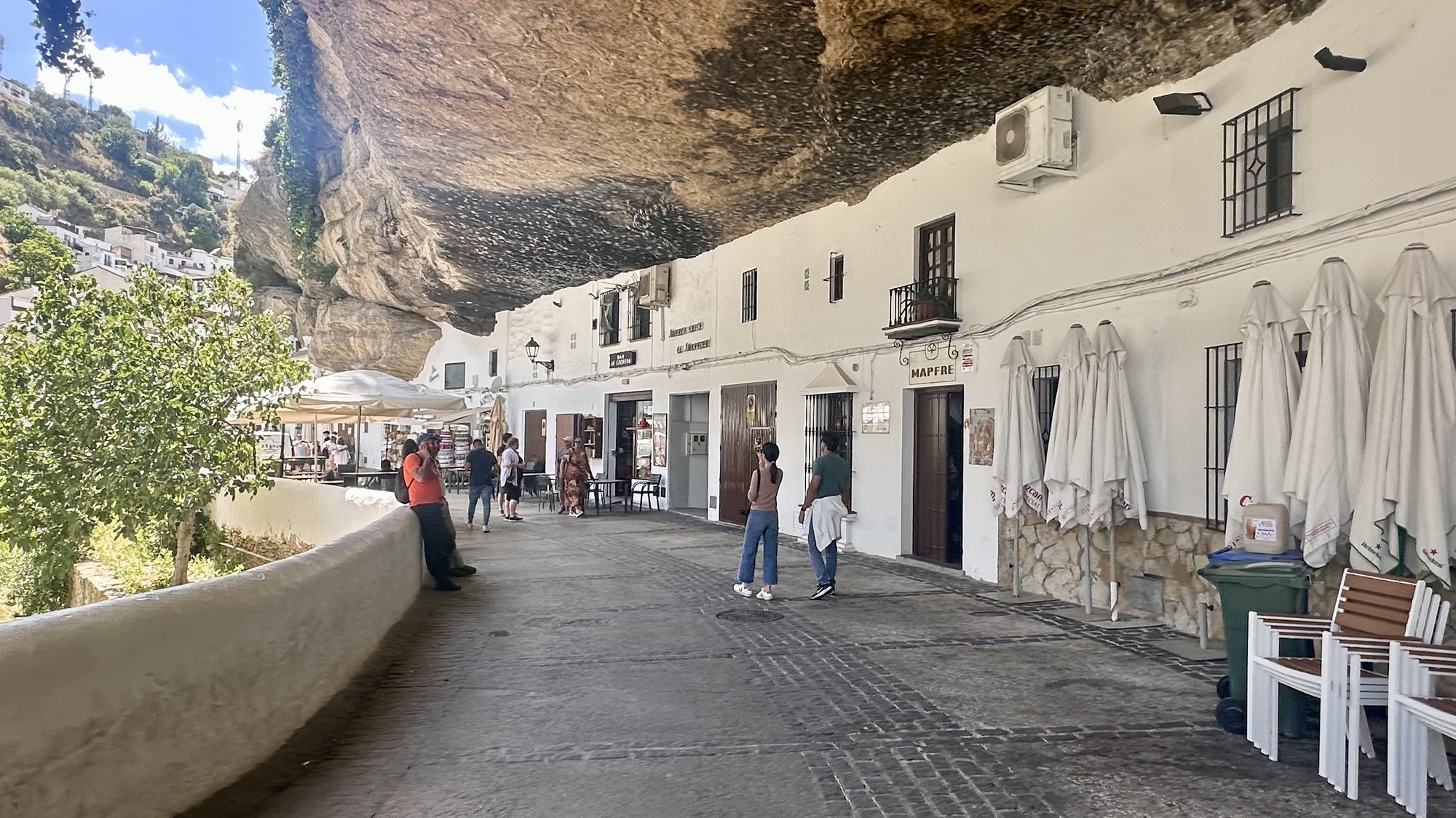 Tankeskridt_Inge Færch_Andalusien_Setenil de las Bodegas